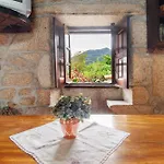 度假居 Casa Do Adro Do *