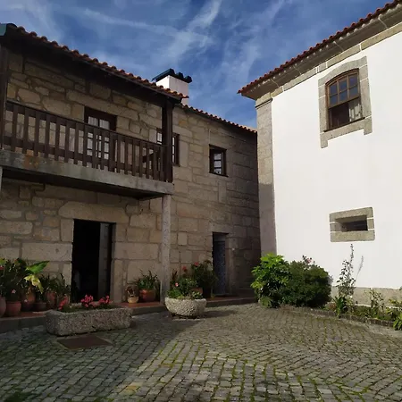 Casa Do Adro Do Суажу