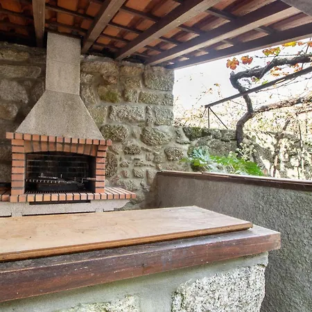 Дом отдыха Casa Do Adro Do *