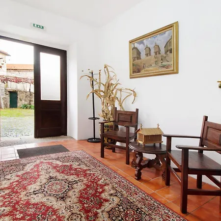 Casa Do Adro Do *