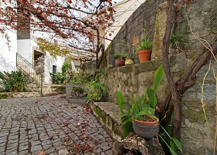 Casa Do Adro Do Semesterbostad Soajo