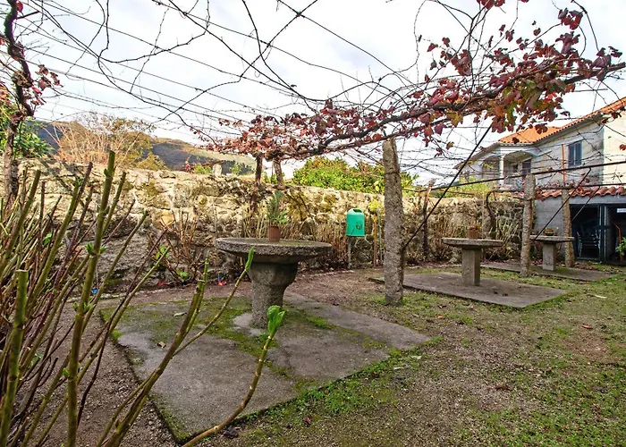 Semesterbostad Casa Do Adro Do